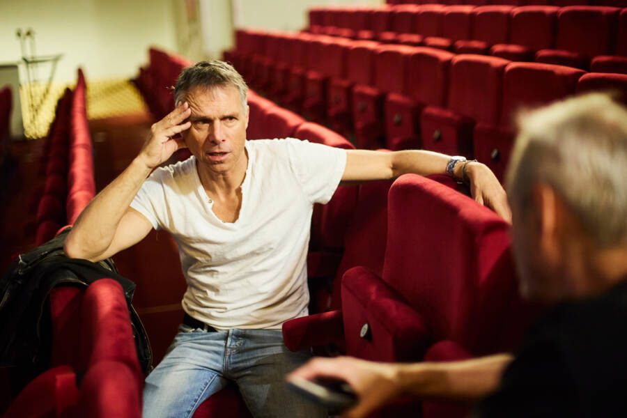„Živím se tím, co mě baví“ říká Janek Ledecký v novém dokumentu